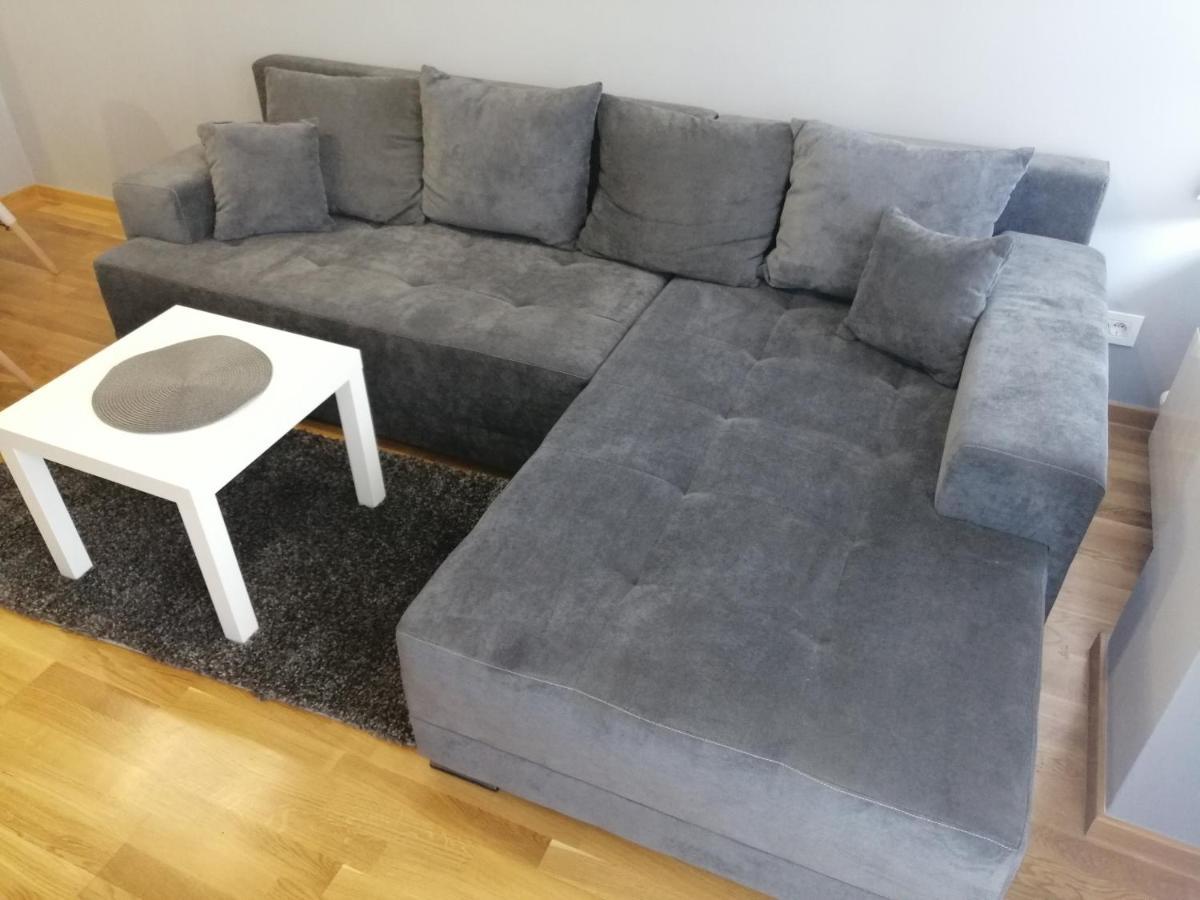 Fit Apartman Belgrade Exterior photo